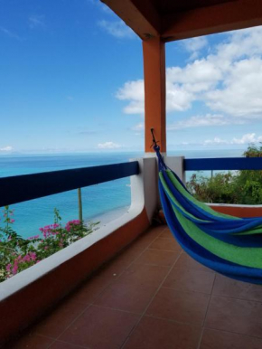 Orrie's Beach Bar and Hotel